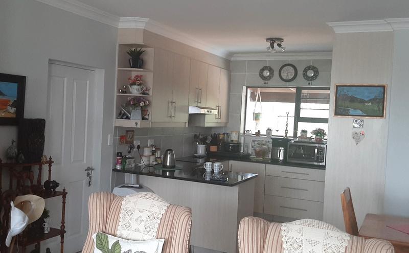 2 Bedroom Property for Sale in Albertinia Western Cape